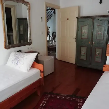 Martı Boutique *