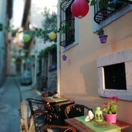 Konukevi Martı Boutique Ayvalı