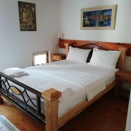 Kispet Marti Boutique *